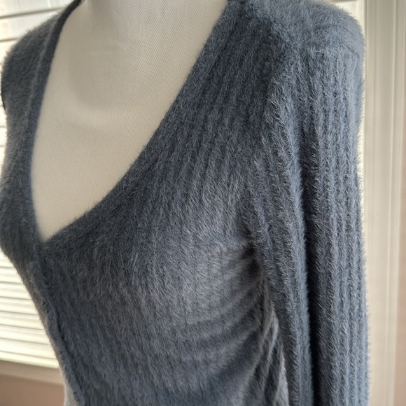 NWT Hollister Cozy Button-Down Cardigan - Picture 3 of 8